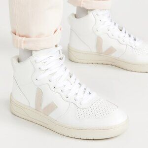 NWT VEJA V-15 Sneakers, White/Natural, US 6, NEW with box